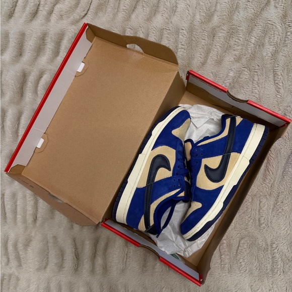 Nike Men's Sneakers in Blue and Tan - Picture 4 of 7